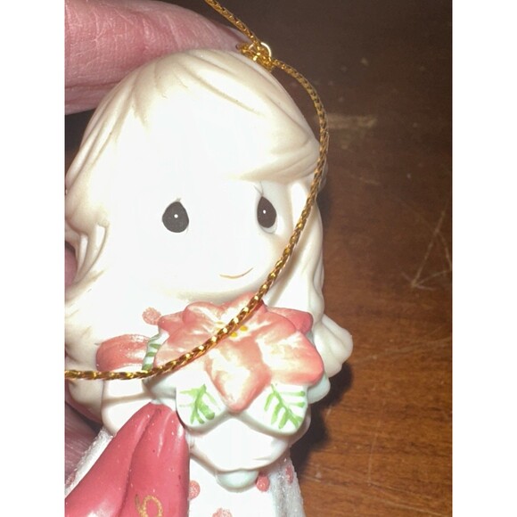 Precious Moments Wishing You A Beautiful Christmas 161002 Ornament 2015 - Picture 5 of 6